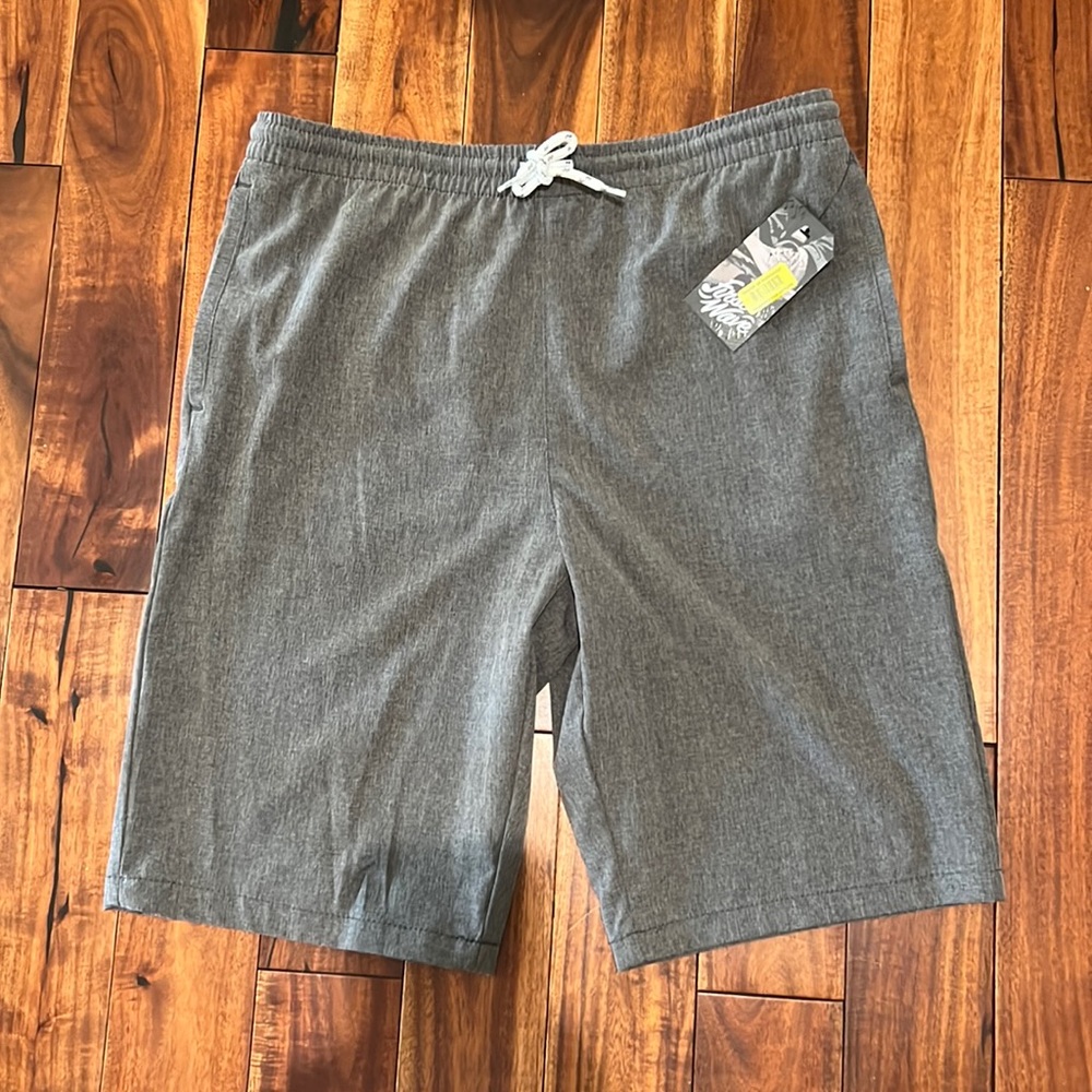 NWT Boys FirstWave shorts size 18/20